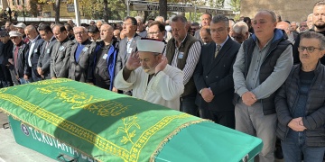 Ünlü Çini Ustası Hamza Üstünkaya vefat etti