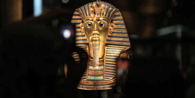 Büyük Mısır Müzesi Ziyaretçi Akınına Uğruyor