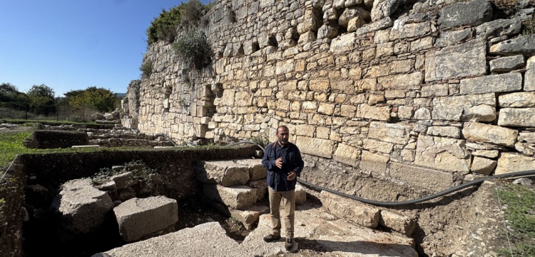 Limyra Antik Kentinde 42 Yıldır Aranan Zeus Tapınağı Bulundu