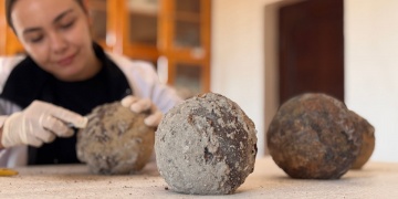 Selçuklu Kent Savunmasının İzleri: Larende Kapısında Güç Sembolü Gürzler