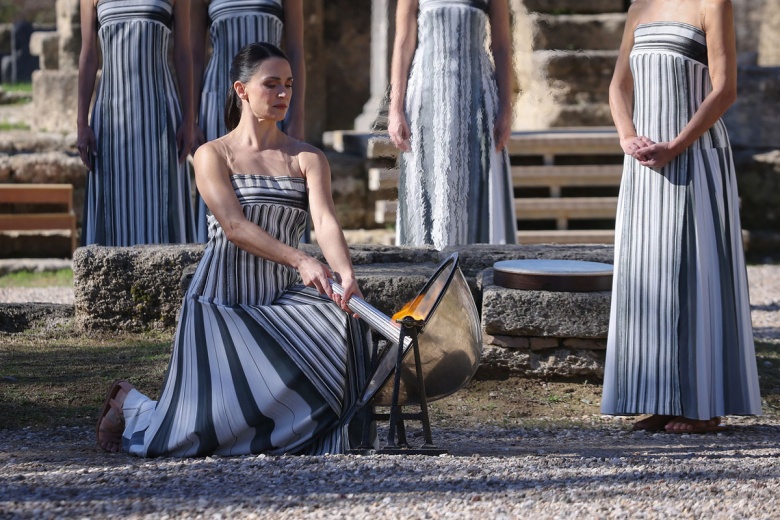 Milano Cortina 2026 Kış Olimpiyat Oyunları’nın Meşale Yakma Töreni