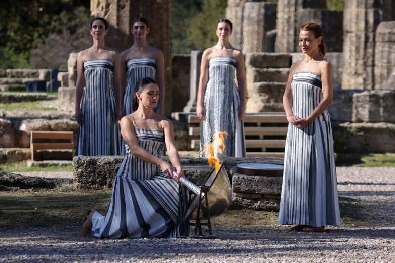 Milano Cortina 2026 Kış Olimpiyat Oyunları’nın Meşale Yakma Töreni