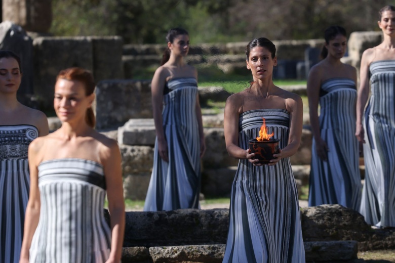 Milano Cortina 2026 Kış Olimpiyat Oyunları’nın Meşale Yakma Töreni