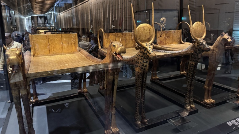 Büyük Mısır Müzesi Ziyaretçi Akınına Uğruyor