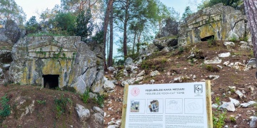 Marmariste Karya Dönemine Ait Kaya Mezarı Koruma Altında