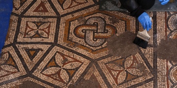 Smyrnada Kem Göz Mozaiği: Süleyman Düğümü Gün Yüzüne Çıktı