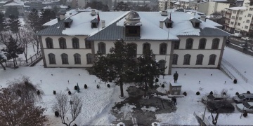 Erzurum Kongre Binası Deprem Riski Nedeniyle Geçici Olarak Ziyarete Kapatıldı