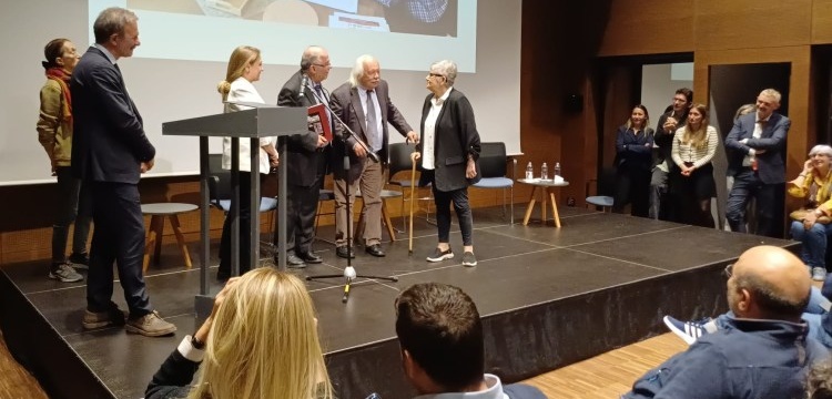 Prof. Dr. Mehmet Özdoğana saygı, Yapı Kredi Kültür Sanatta sel oldu, taştı
