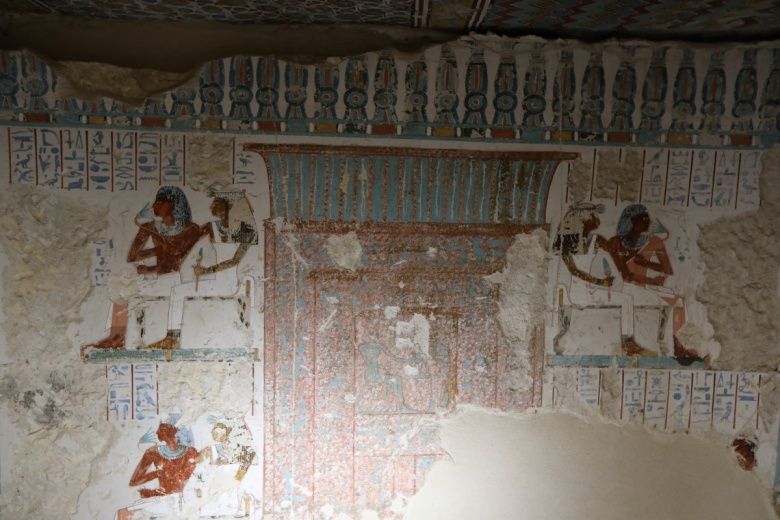 Firavun Amenhotep'in restorasyonu biten mezarı ziyaretçilere açıldı