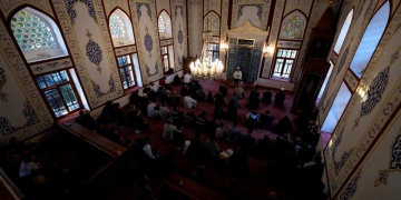 Restore edilen Kandilli Camii yeniden ibadete açıldı