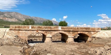 Sivastaki Tecer Köprülerinde Restorasyonun Son Aşaması Tamamlanıyor