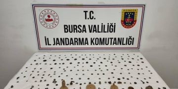 Bursada Tarihi Eser Kaçakçılığına Darbe: 202 Tarihi Eser Ele Geçirildi
