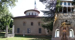 Bulgaristandaki Bayraklı Camii, Osmanlı Barok Sanatının Nadir Örneklerinden Biri