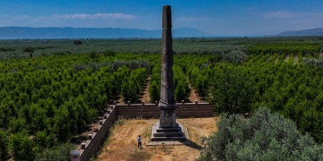 İznikte Mısır Etkileri Taşıyan Eşsiz Roma Anıtı Keşfedilmeyi Bekliyor
