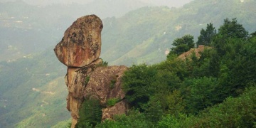 Seyir Terasının inşası Gelin Kayasını ziyaret edenlerin sayısını artırdı