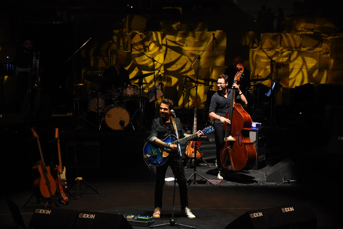 Kenan Dogulu Dan Bodrum Da Muhtesem Konser Magazin Haberleri Fiskos Haberleri